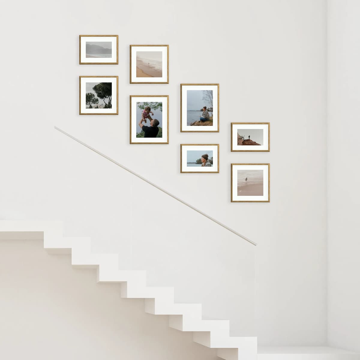 Parete fotografica 8 cornici - Storia della scala - vista interna