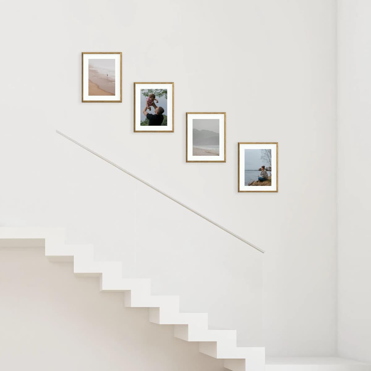 Parete fotografica 4 cornici - Storia della scala - vista interna