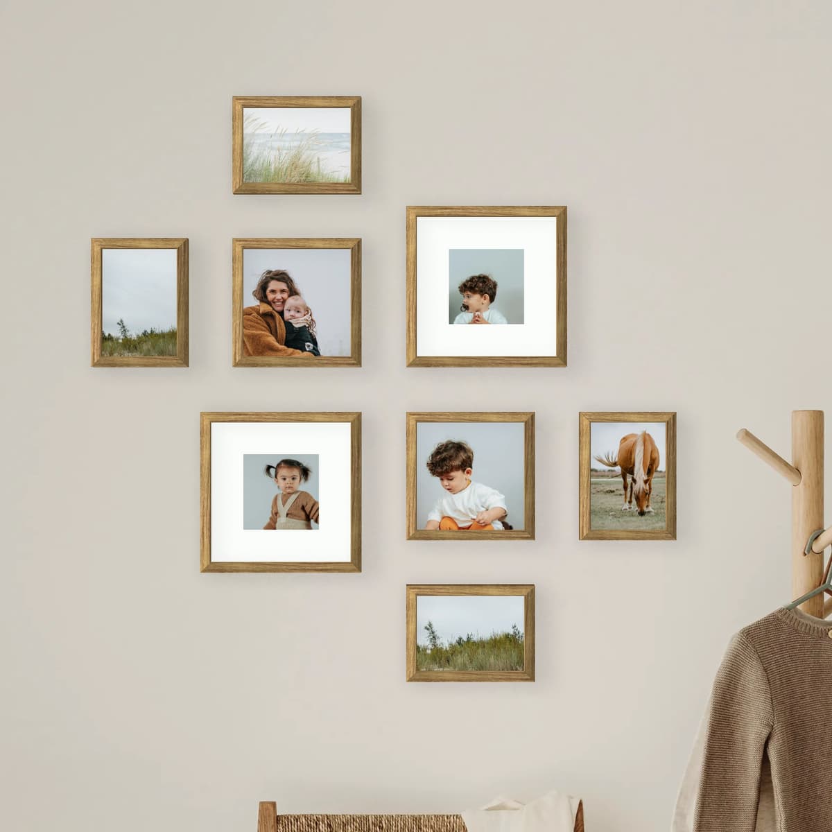Parete fotografica 8 cornici - Piccoli momenti - vista principale