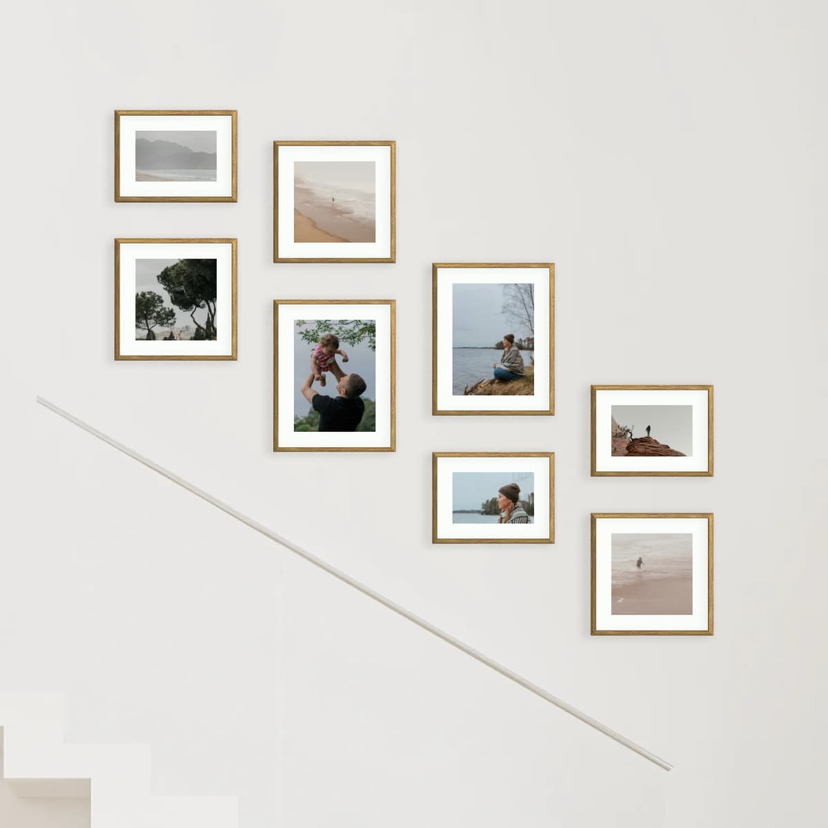 Parete fotografica 8 cornici - Storia della scala - vista principale