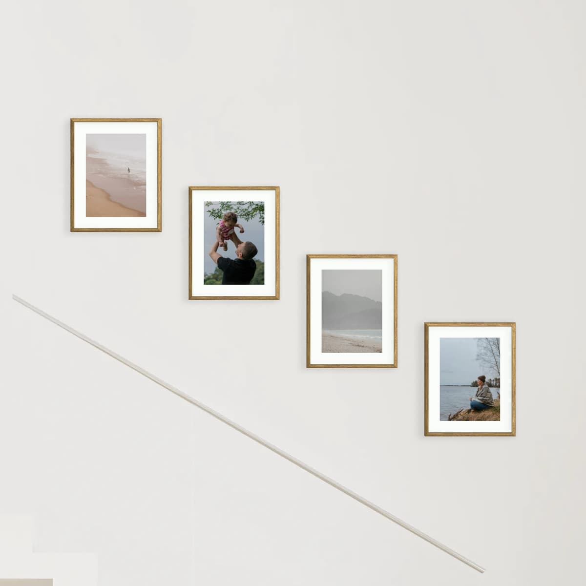 Parete fotografica 4 cornici - Storia della scala - vista principale